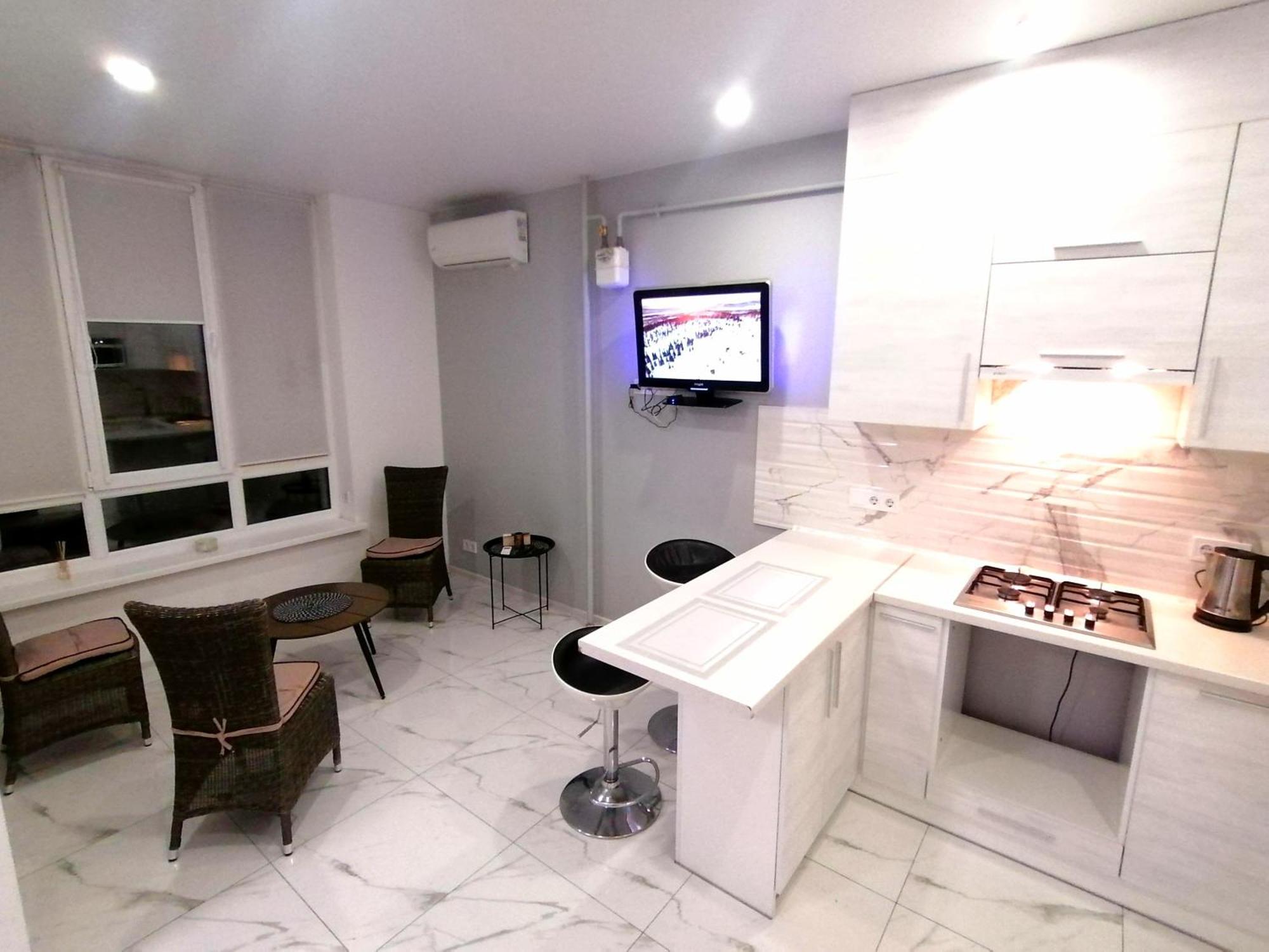 Новобудова Сам Центр Жк "Семицвіт" Apartment Lviv Exterior photo