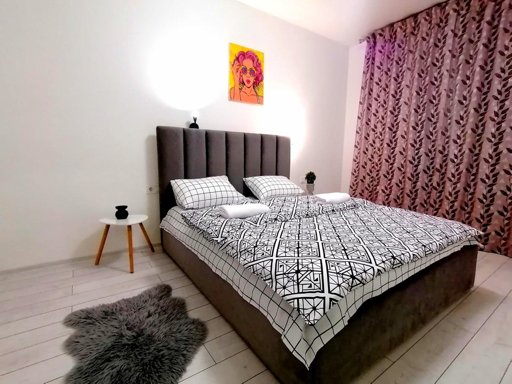Новобудова Сам Центр Жк "Семицвіт" Apartment Lviv Exterior photo